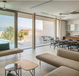 4 Bedroom Luxury Villa with Heated Pool and boat mooring, Ciovo near Trogir – Sleeps 8